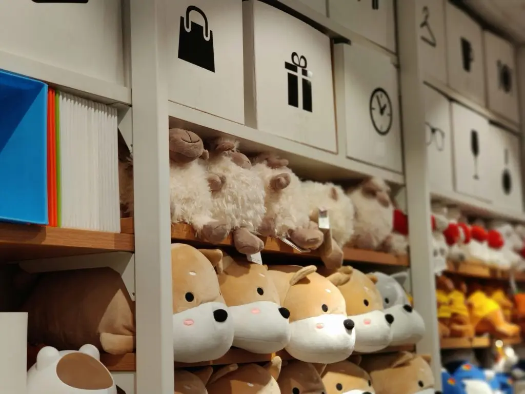 Stuffed bears on a shelf
